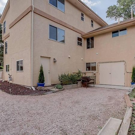 Bright & Cozy Studio Apartment In Colorado Springs Bagian luar foto
