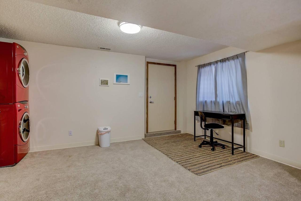 Bright & Cozy Studio Apartment In Colorado Springs Bagian luar foto